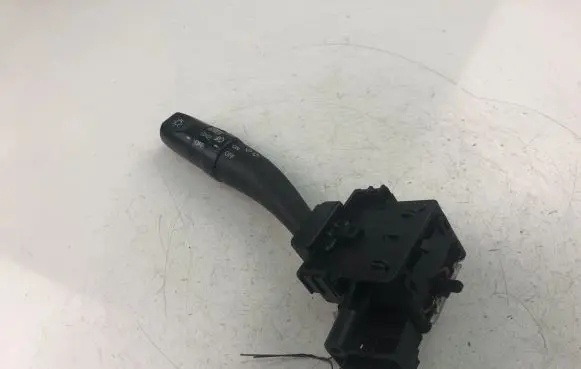 KIA Carens I Wiper turn signal indicator stalk/switch 202004729