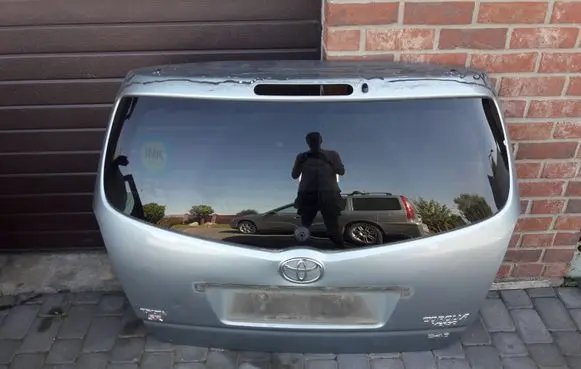 Tailgate/trunk/boot lid