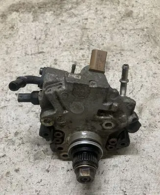 Mercedes-Benz CLA C117 X117 W117 Fuel injection high pressure pump A6510702601 28447439 28233374