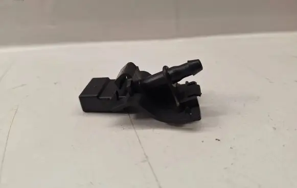 Toyota Auris 150 Windshield washer spray nozzle 8538112330