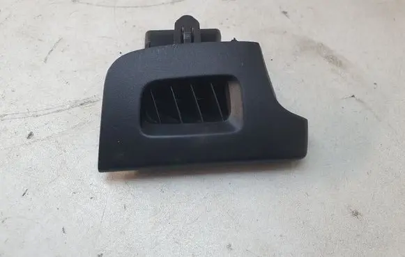 Toyota Prius (XW30) Rear air vent grill 5596147030
