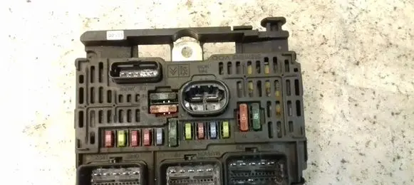 Peugeot 407 BSM Control unit 9656086080