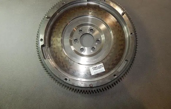 Volkswagen Golf VII Flywheel 03C105273P