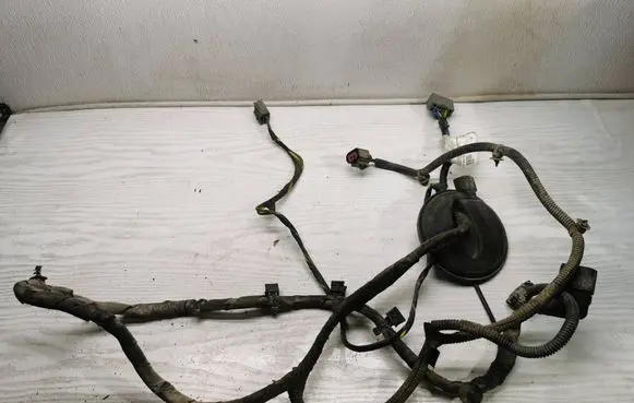 Volvo XC70 Handbrake wiring loom/harness A12120710 30798837