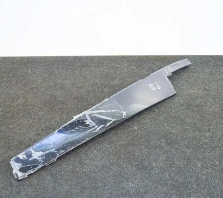 Audi Q7 4M Front door glass trim molding 4M0837902
