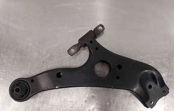 Toyota Sienna XL40 IV Rear upper control arm/wishbone H228172022