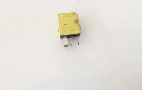 Mercedes-Benz C W203 Other relay 4rd00781402 4rd007814-02