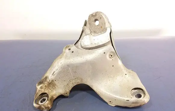 BMW X6 E71 Engine mount vacuum valve 6780136