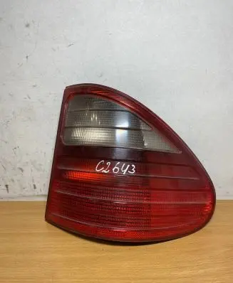 Mercedes-Benz E W210 Rear/tail lights A2108204864 C2643