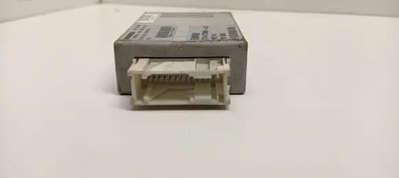 BMW X5 E70 Air suspension control unit module (rear) 6240202519 37146778966 4461500500