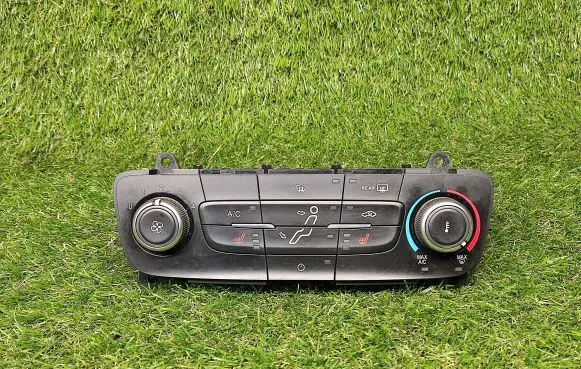 Ford Focus Climate control unit F1ET19980LF
