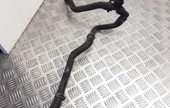 Ford Mondeo MK IV Engine coolant pipe/hose