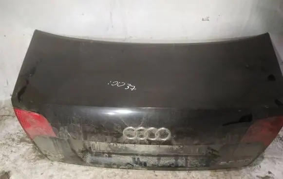 Audi A4 S4 B7 8E 8H Tailgate/trunk/boot lid juodas
