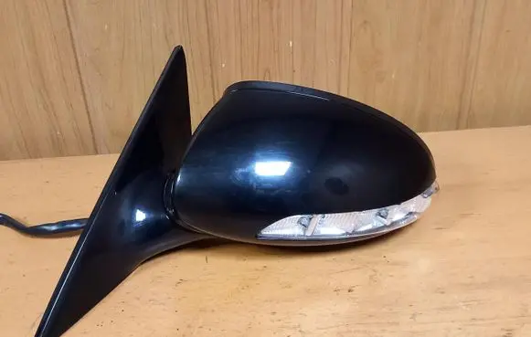 Mercedes-Benz CLS C219 Front door electric wing mirror 