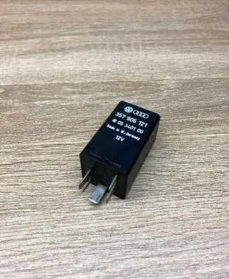 Volkswagen Golf III Other relay 357906121 05340100 117