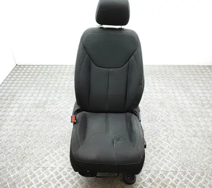 Jeep Wrangler Front driver seat 6CF49DX9AA 6CF51DX9AA