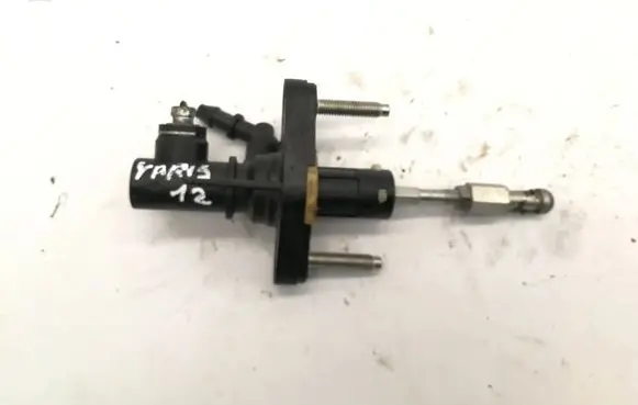 Toyota Yaris Clutch slave cylinder 