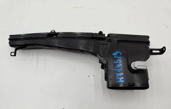 Audi A4 S4 B9 8W Cabin air duct channel 8W1819726A