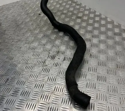 Volvo V70 Engine coolant pipe/hose 08671395