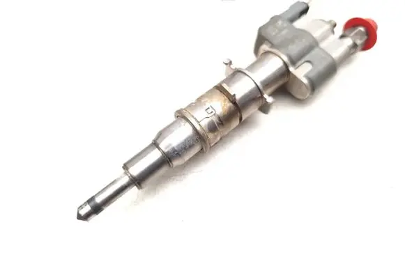 BMW 1 E81 E87 Fuel injector 7589048 7589048-07