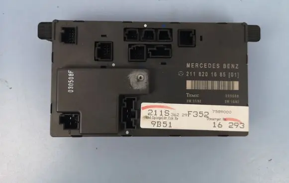 Mercedes-Benz E W211 Door control unit/module 2118201685