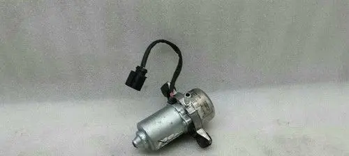 BMW 5 E60 E61 Vacuum pump 6769029