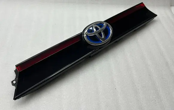 Toyota Yaris Cross Trunk door license plate light bar 768010D760