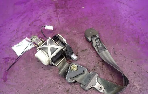 Renault Clio III Front seatbelt