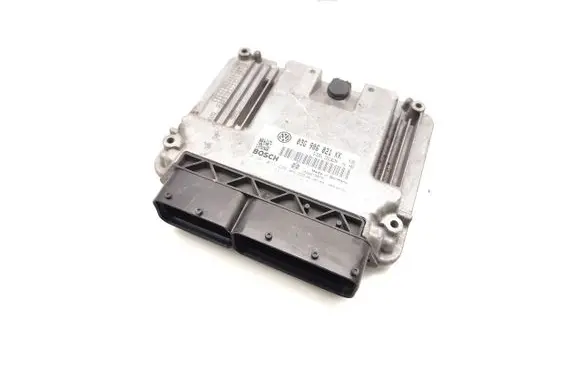 Volkswagen Jetta V Engine control unit/module 03G906021KK 0281013228 1039S15970
