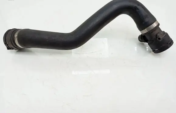 BMW 5 E60 E61 Engine coolant pipe/hose 7799747 17127799747-02 7525641