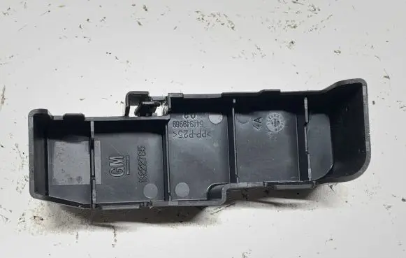 Opel Insignia A Fuse box cover 544949969