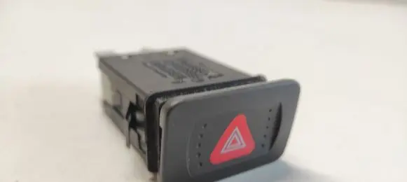 Volkswagen Golf IV Hazard light switch 1J0953235A 6N0959621B