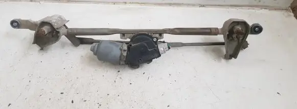 Front wiper linkage and motor