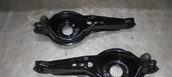 Volvo V40 Front control arm