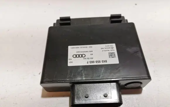 Audi A7 S7 4G Voltage converter/converter module 8K0959663F