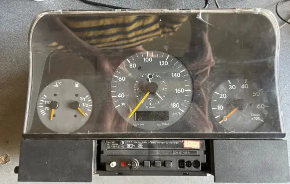 Volkswagen II LT Speedometer (instrument cluster) 2D0919049B01C
