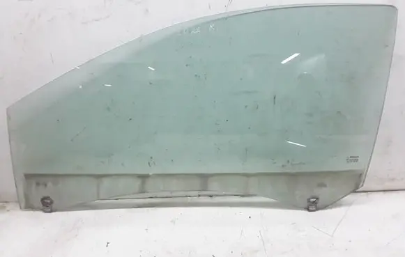 Renault Clio III Front door window/glass (coupe) 