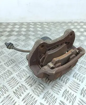 Opel Zafira C Front brake caliper