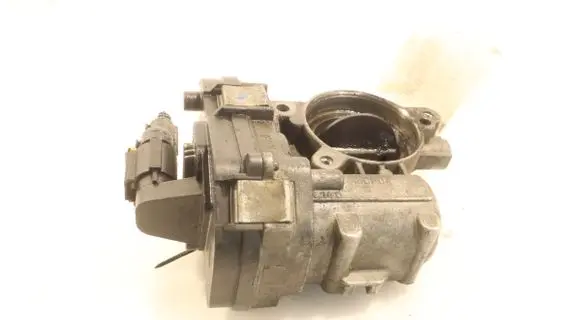 Opel Astra H Throttle body valve 48CP04