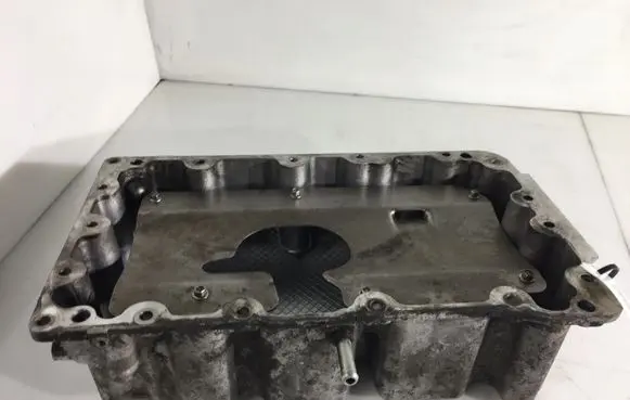 Land Rover Freelander Oil sump HRC2802
