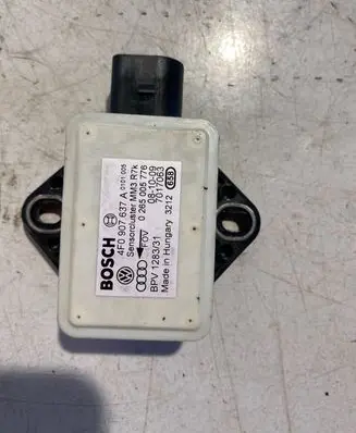 Audi A6 S6 C6 4F ESP acceleration yaw rate sensor 4F0907637A 7017063 0265005776