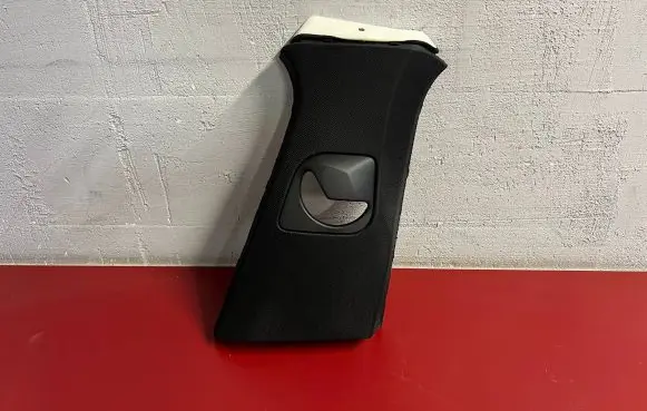 BMW X4 G02 (B) pillar trim (top) 8072834 7424532 51438072834
