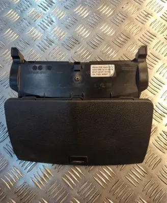 Mercedes-Benz C W204 Screen/display/small screen A2046801231 080724211553 W204ZDEA