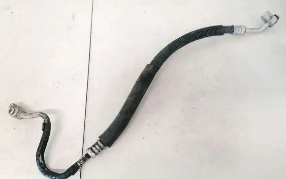Volkswagen PASSAT B3 Air conditioning (A/C) pipe/hose