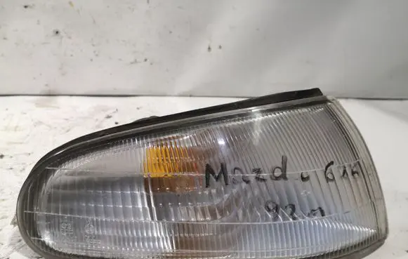 Mazda 626 Front indicator light