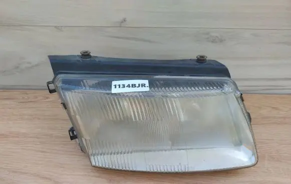 Volkswagen PASSAT B5 Headlight/headlamp 3B0941018