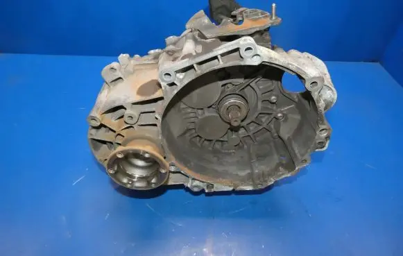 Volkswagen Scirocco Manual 6 speed gearbox KRM04128