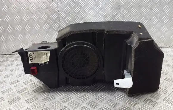 Audi A6 S6 C5 4B Subwoofer speaker 4B9035382