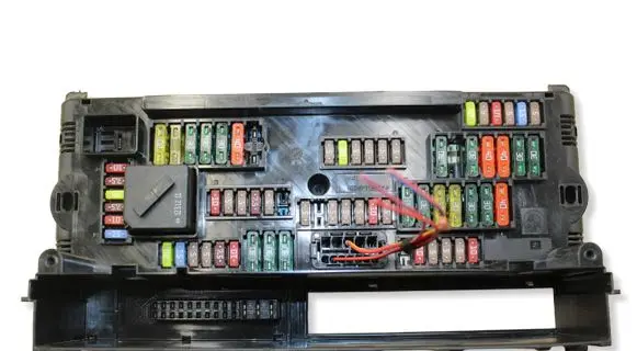 BMW 5 F10 F11 Fuse module 9252815 04006188