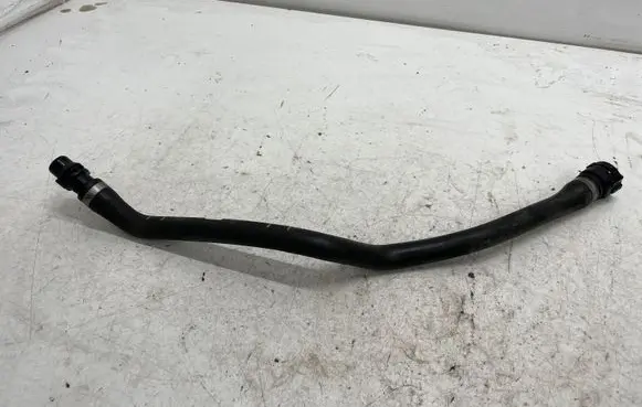 BMW 1 F20 F21 Engine coolant pipe/hose 8662835